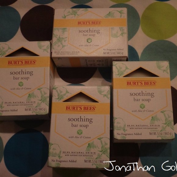 Burt's Bees Soothing Bar Soap with Aloe & Cotton - Picture 1 of 3